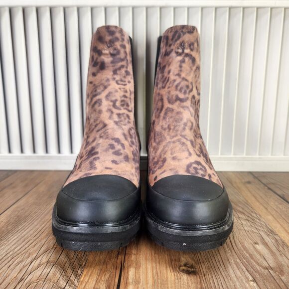 Timberland Leopard Print Heeled Boots - Picture 2 of 11
